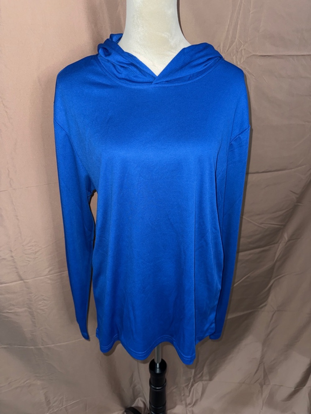 NWT Men’s Medium Royal Blue Lightweight Hoodie Top